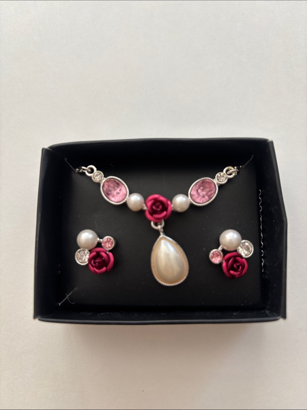 Pearl Teardrop Necklace & Rose Stud Earrings Set in Pink and White
